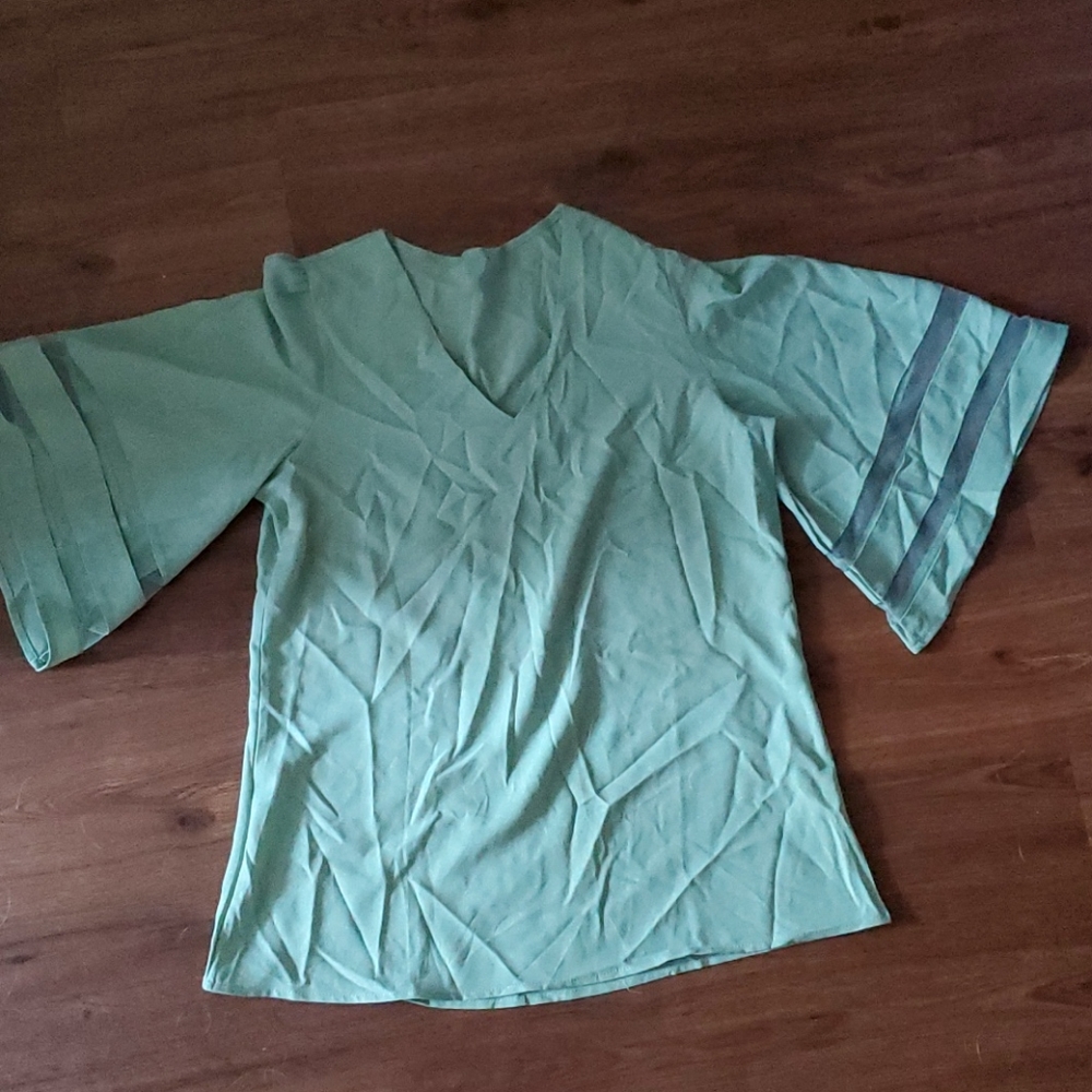 Women's shirt
